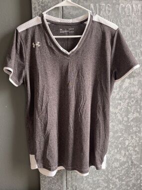 Under Armour Women’s Dark Gray V-Neck Athletic Tee with White Trim